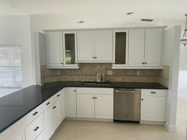 Photo - 4593 Bucida Rd