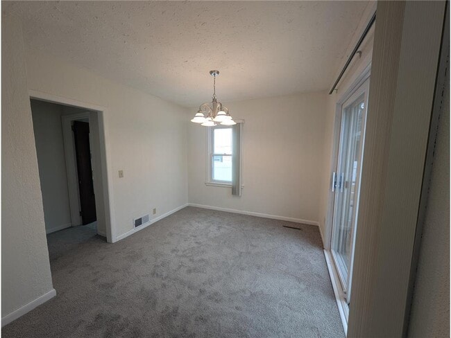 Photo - 5027 6th St NE