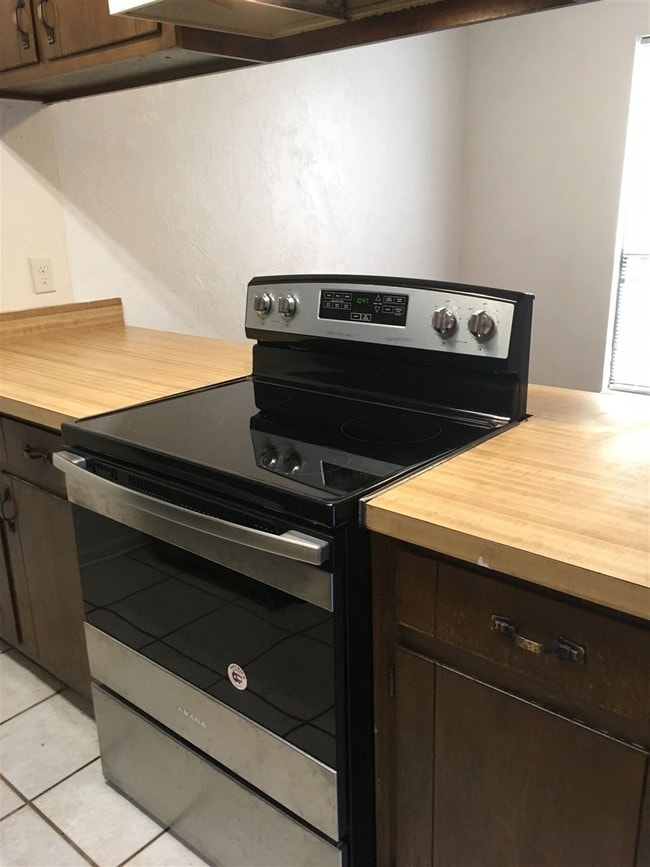 Photo - 2007 Bradford Ct