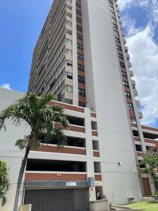 Building Photo - Rainbow Place - Moiliili - 1 Bdrm/1 Bath/1... Unit 1502