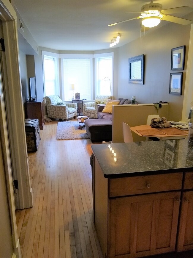 Photo - 3326 N Bell Ave Unit 1