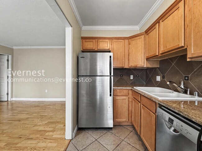 Photo - 276 S Sherman St Unit 3