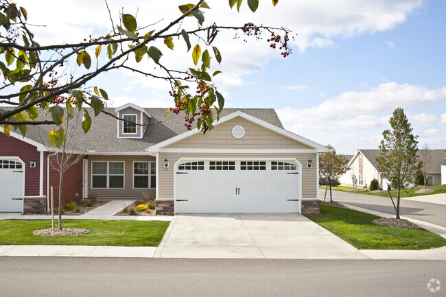 Building Photo - Redwood Wooster Mindy Lane Rental