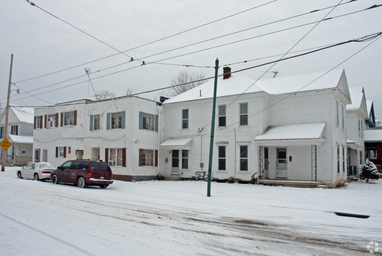 Photo - 800 Lorain Ave