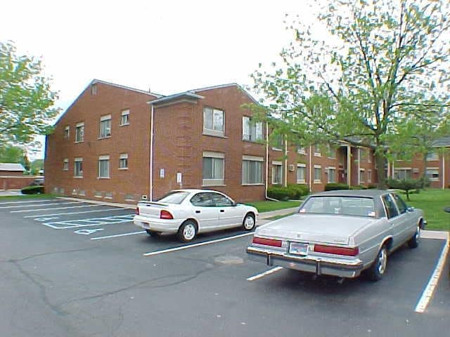 Photo - Pinecrest Apartments