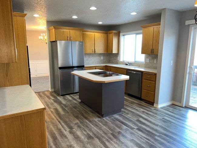 Photo - 2627 NW 37th Ave