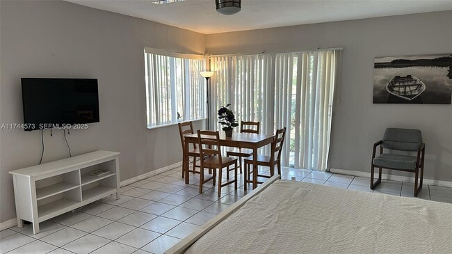 Building Photo - 90 Isle of Venice Dr Unit 1