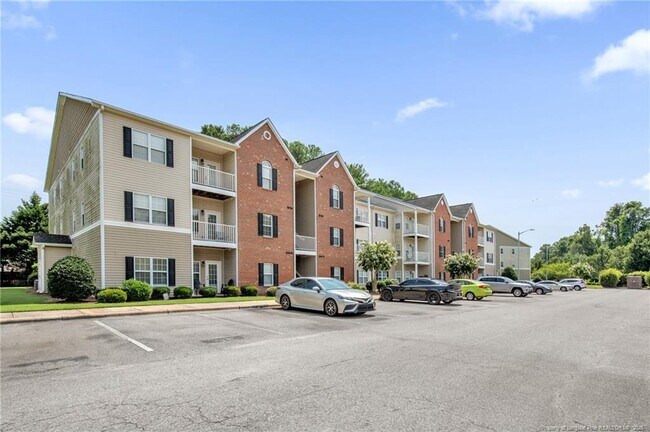 Photo - 625 Marshtree Ln