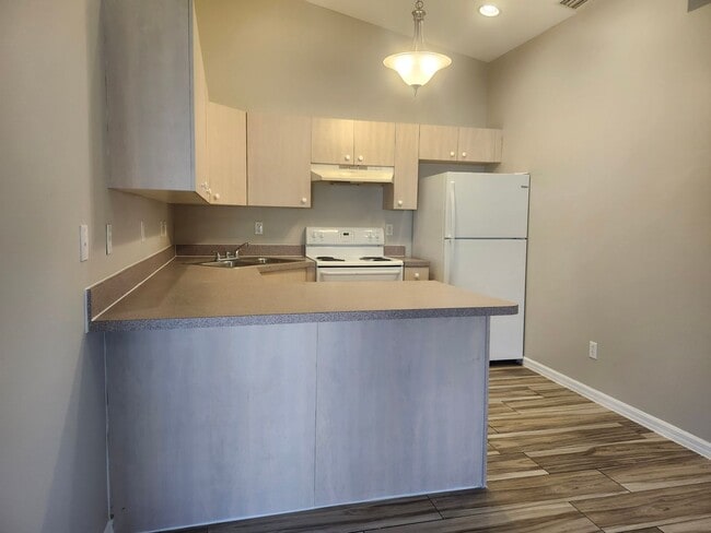 Photo - 2 Bedroom with Den 2 Bath 1 Car Garage Duplex In Cape Coral