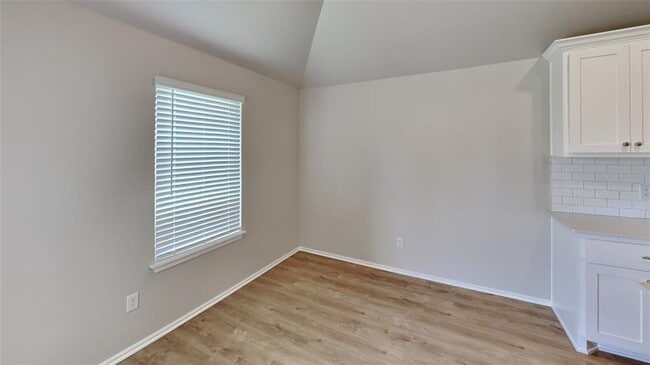 12800 Elba Dr