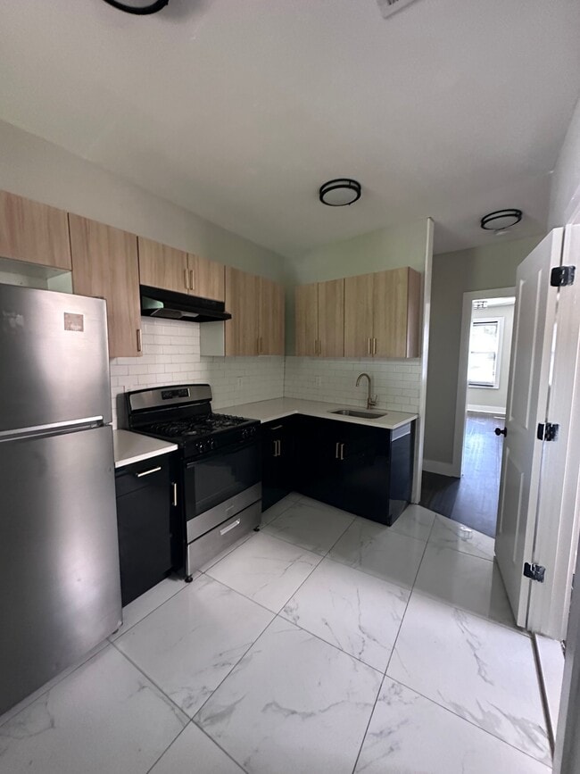 Photo - 154 Sanford St Unit 2