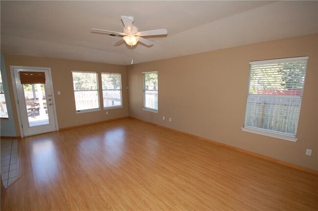 Photo - 1202 Pathfinder Way