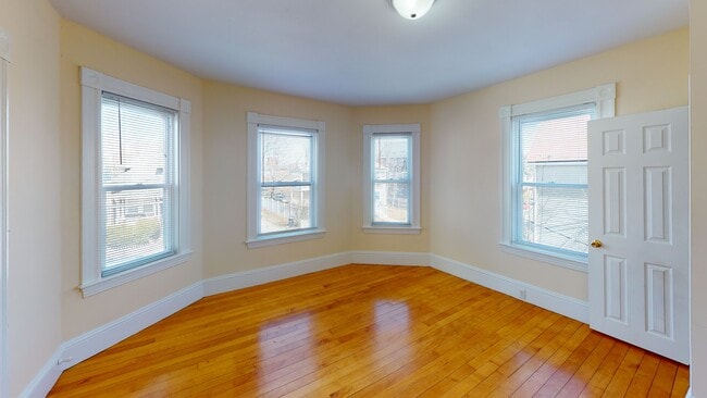 Photo - 32 Martland Ave Unit 2