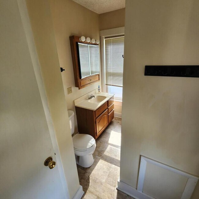 Photo - 307 S Division Ave Unit 4