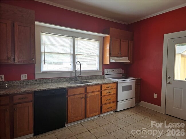 Photo - 123 Charleston Dr