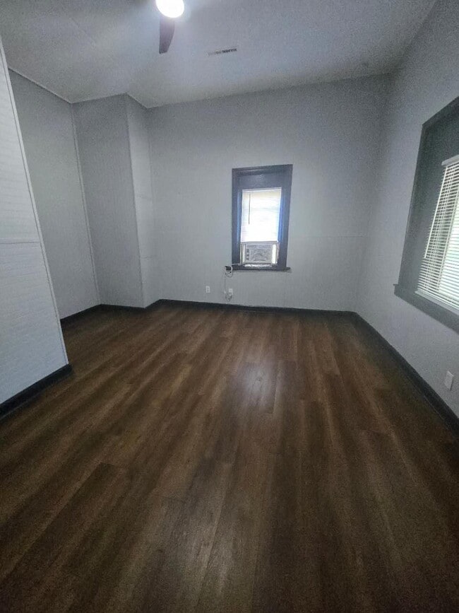 Building Photo - 2621 Askew Ave Rental