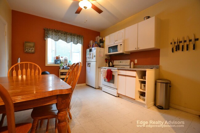 Building Photo - 28 Justin Rd Unit 1 Rental