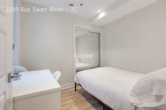 Photo - 2205 Rue St Marc Unit 3C