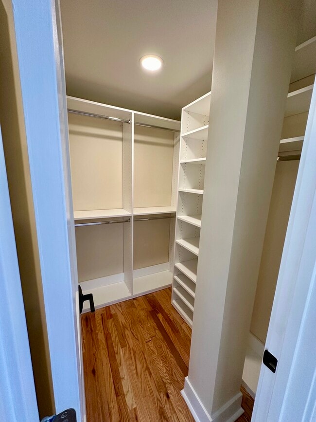 MANY UNITs HAVE WALK-IN CLOSETS - 6252 Southwood Ave.