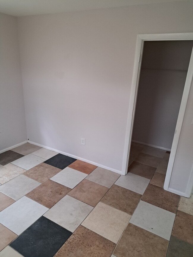 Photo - 2147 Laura Ln Unit 47A