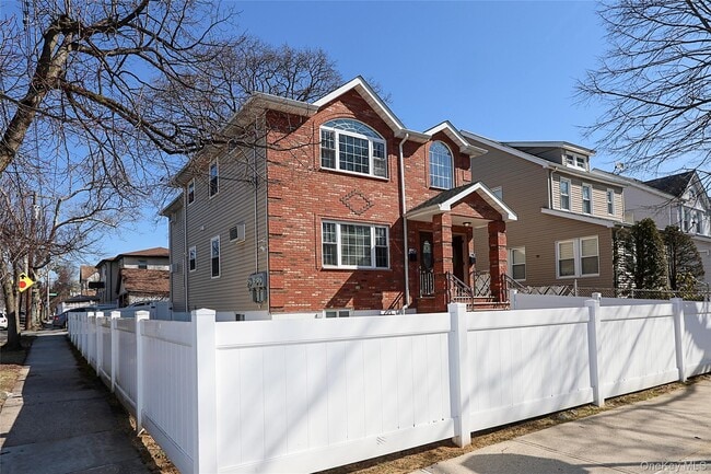 Photo - 241-01 Caney Rd