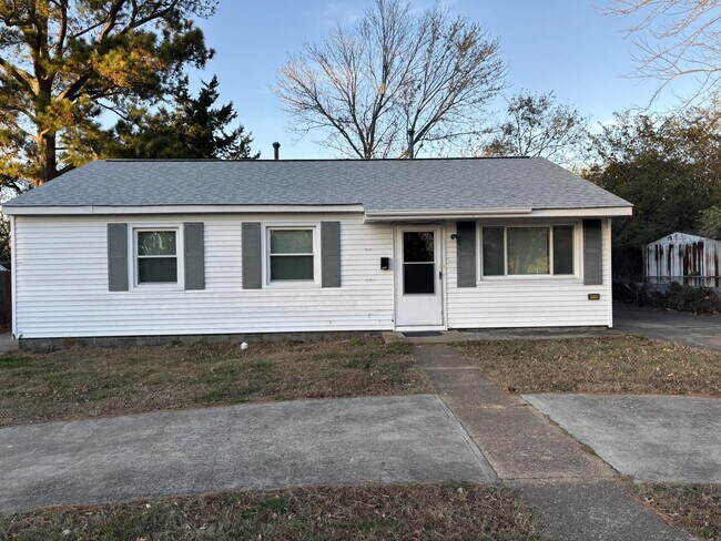 Photo - 1839 Andrews Blvd