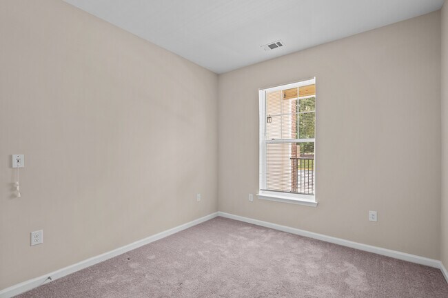 Photo - Arbors at Williamsburg