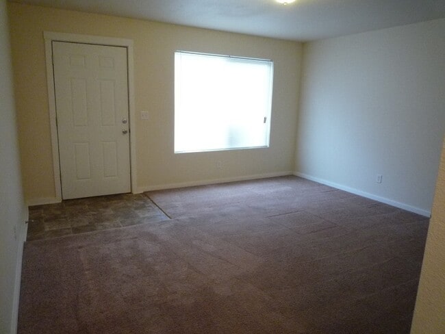 Photo - 1956 S G St Unidad C