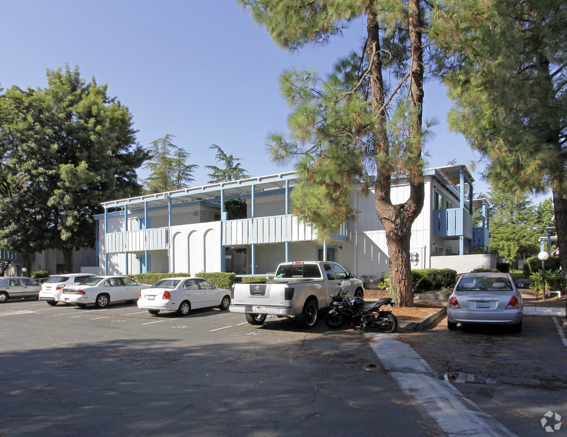 Parque Plaza - Parque Plaza Apartments