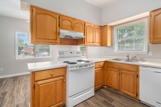 Photo - 3-Bed, 3-Bath Duplex Minutes from Auburn Shopping & Dining