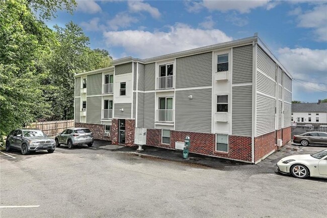 Photo - 855 Providence St Apartment Unit #5
