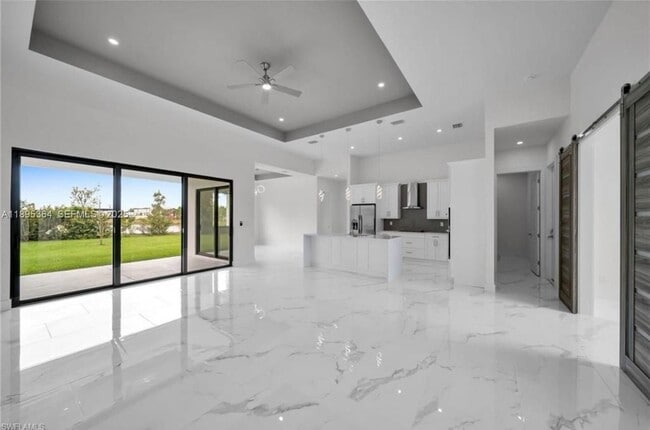 Photo - 50 NE 4th St