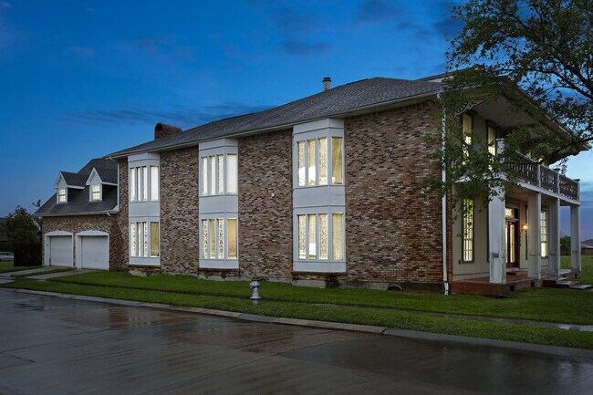 Photo - 3820 Evangeline Ave