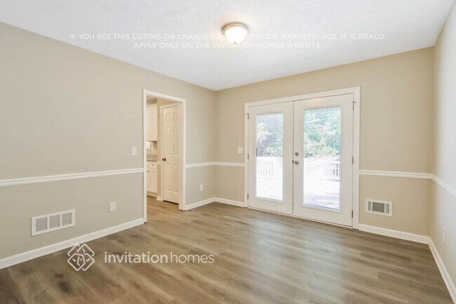 Photo - 4130 Summer Wood Dr