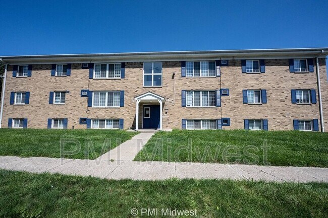 Photo - 6240 E 11th St Unit Apt 201