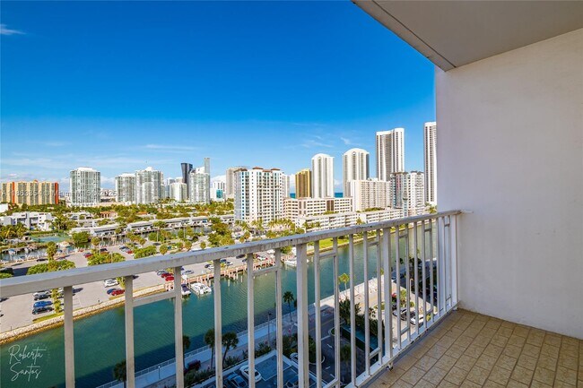 Photo - 500 Bayview Dr Unit 1227