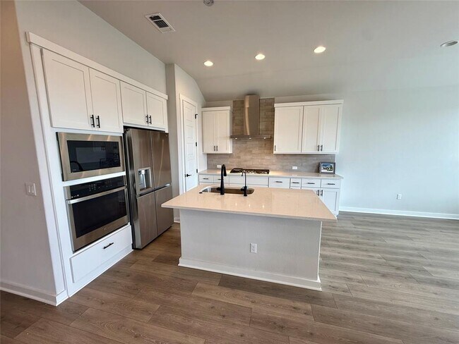 Photo - 6410 Velvet Leaf Ln