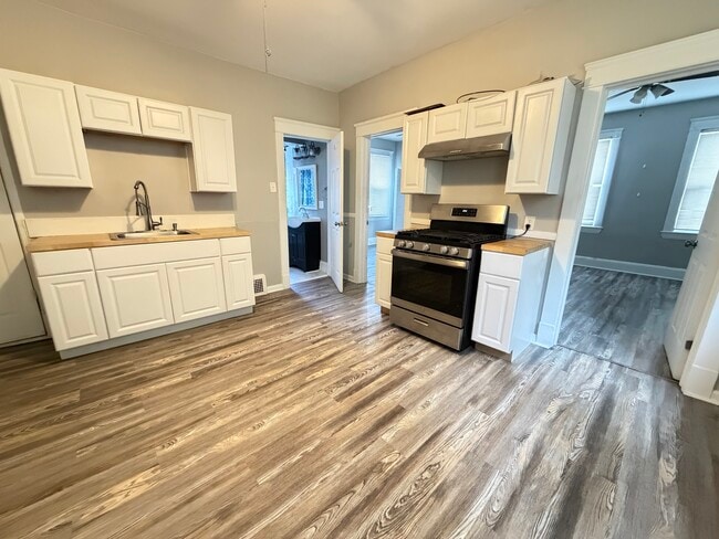 Building Photo - 2105 Murray Hill Rd Unit 3