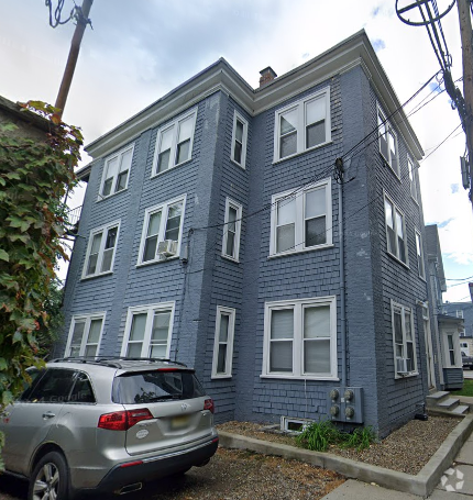 Building Photo - 5 Elmer St Rental
