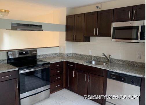 Building Photo - 154 N Beacon St Rental