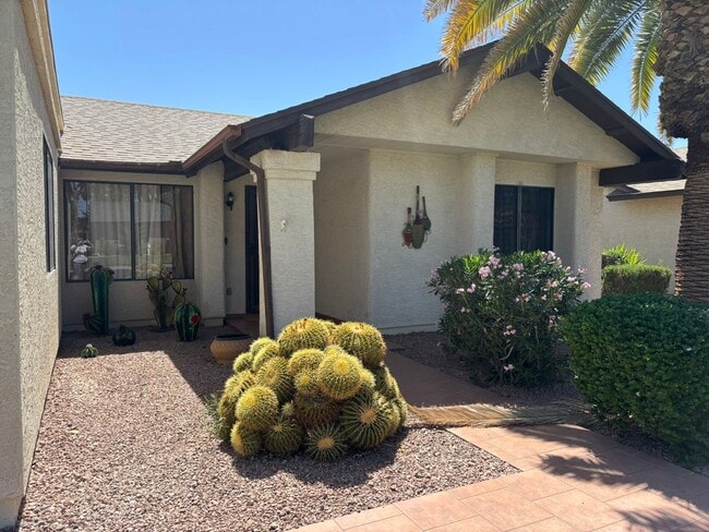 Photo - Lovely 3 bedroom 2 bath home in the grass in Leisure World a 45+ Active Adult Resort Community. M...
