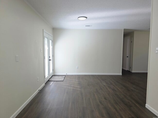 Photo - 3123 Ward Dr