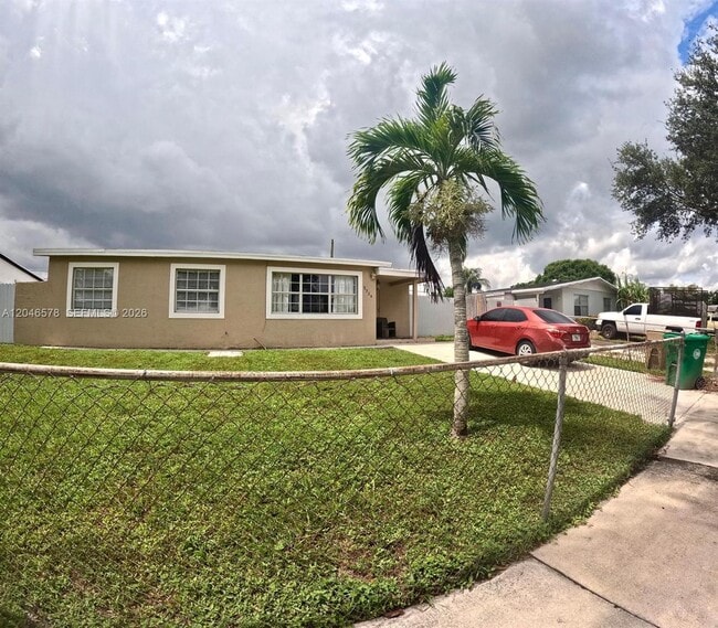 Photo - 5720 SW 38th Ct