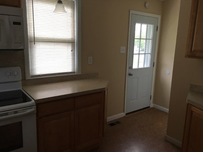 Photo - 2037 Terrace Dr
