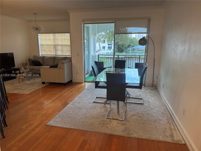 3215 NE 184th St Unit 14203