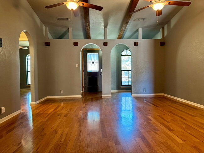 Photo - "Charming 3-Bed Oasis with 2 Full Baths in Lubbock – 1,610 Sq Ft of Comfort Awaits!"