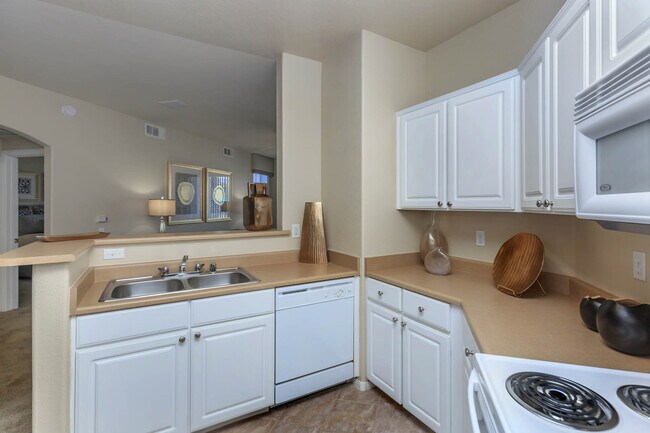 Sedona 747 SQFT 1 Bed 1 Bath