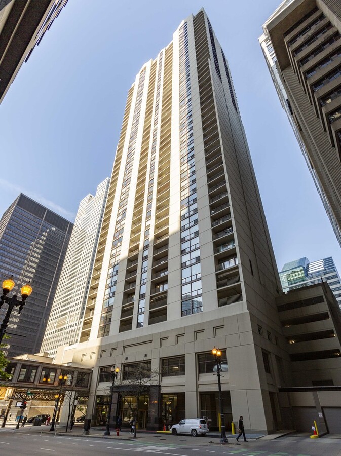Photo - 200 N Dearborn St Condo Unit 1908