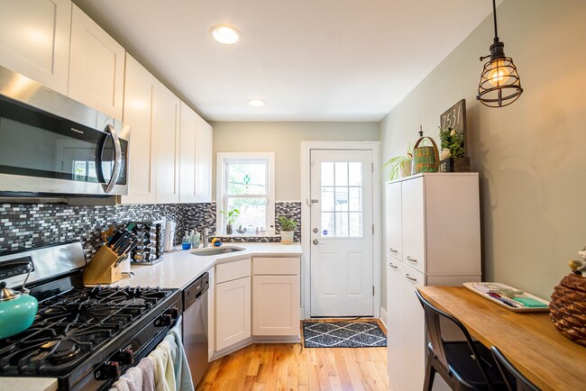 Photo - Charming Two Bedroom in Fishtown