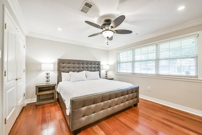 Photo - 9712 Long Branch Ln Unidad ID1316397P